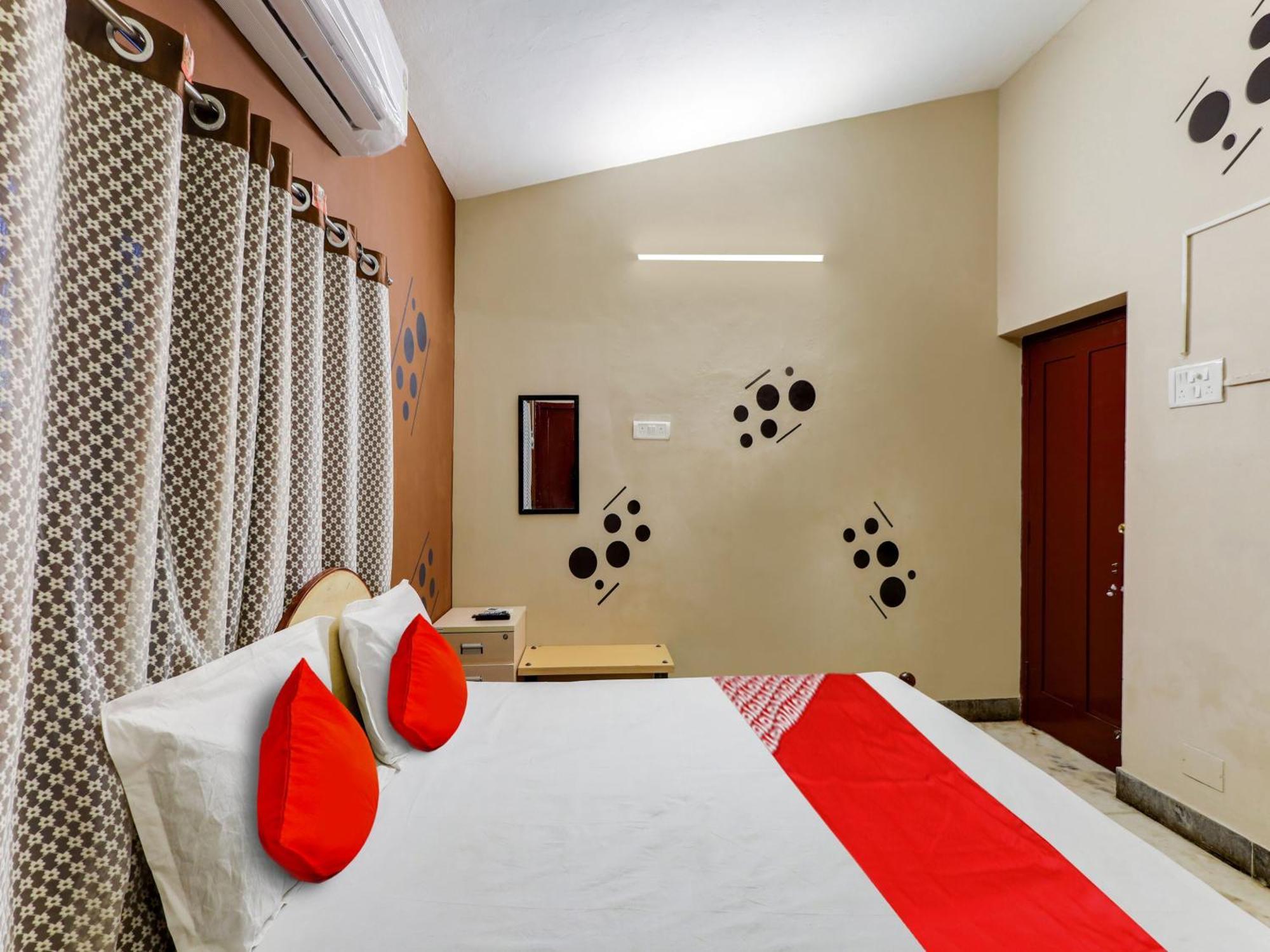 Super Hotel O Vsv Guest House Maduravoyal Ченнаи Экстерьер фото
